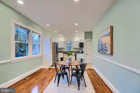 Dining - 821 Cedarcroft Rd, Baltimore, MD 21212 photo 1 of 4