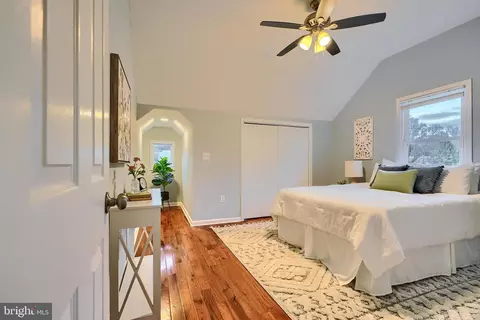 Bedroom - 821 Cedarcroft Rd, Baltimore, MD 21212 photo 6 of 9