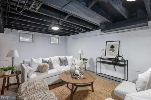 3933 Greenmount Ave, Baltimore, MD 21218 photo 3