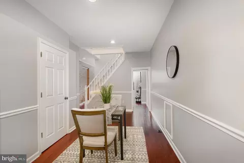 Entry Way - 1309 N Broadway, Baltimore, MD 21213 photo 2 of 4