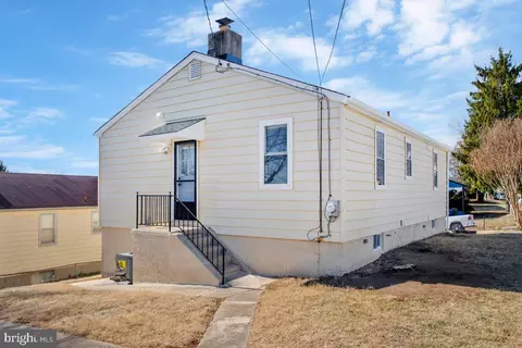 Exterior - 4300 Raymar Ave, Baltimore, MD 21206 photo 2 of 4