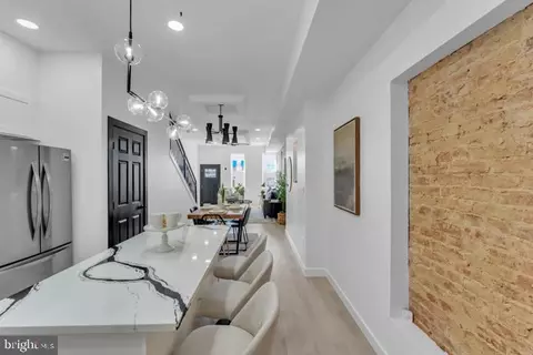 Entry Way - 1745 N Milton Ave, Baltimore, MD 21213 photo 3 of 7
