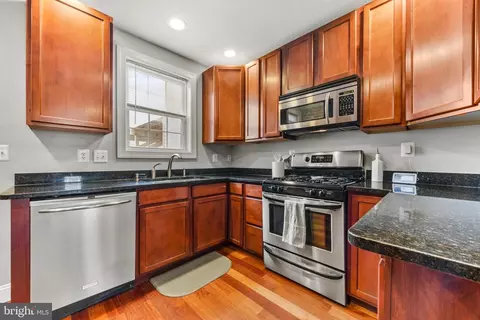 Kitchen - 1141 Scott St, Baltimore, MD 21230 photo 2 of 3