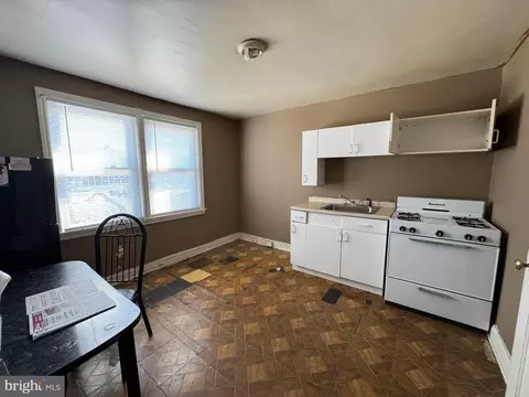 4009 Edgewood Rd, Baltimore, MD 21215 photo 8