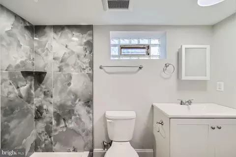 3368 Saint Benedict St, Baltimore, MD 21229 photo 9
