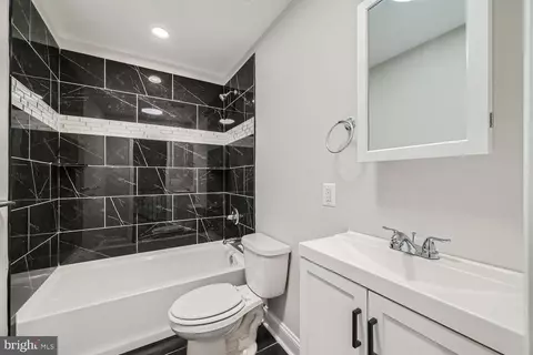 3368 Saint Benedict St, Baltimore, MD 21229 photo 6