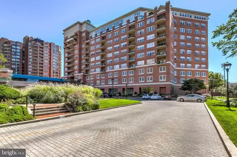 3801 Canterbury Rd #507, Baltimore, MD 21218