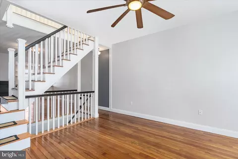Living - 2912 E Baltimore St, Baltimore, MD 21224 photo 1 of 4