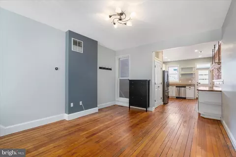 Living - 2912 E Baltimore St, Baltimore, MD 21224 photo 2 of 4