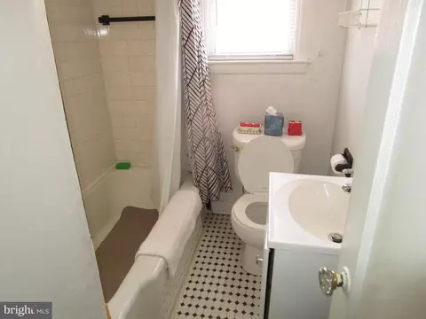 4530 Manorview Road Rd, Baltimore, MD 21229 photo 16