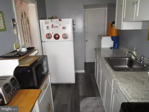 4530 Manorview Road Rd, Baltimore, MD 21229 photo 9