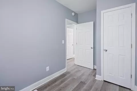 Entry Way - 2502 E Chase St, Baltimore, MD 21213 photo 3 of 4
