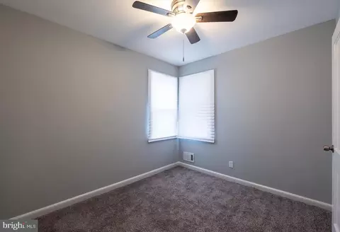 Bedroom - 3801 Cedarhurst Rd, Baltimore, MD 21206 photo 1 of 8