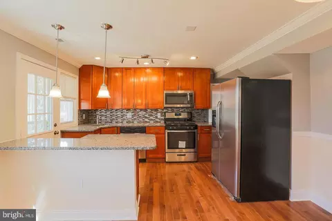 5520 Leith Rd, Baltimore, MD 21239 photo 2
