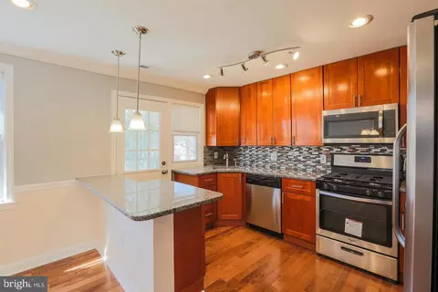 5520 Leith Rd, Baltimore, MD 21239