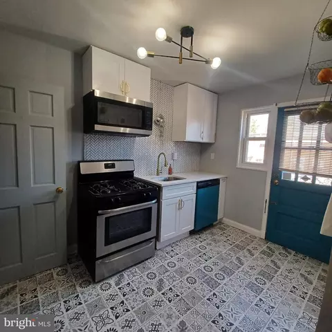 Kitchen - 5554 Elderon Ave, Baltimore, MD 21215 photo 1 of 2