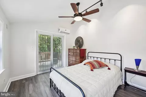 Bedroom - 780 Mchenry St, Baltimore, MD 21230 photo 1 of 8