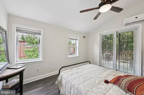 Bedroom - 780 Mchenry St, Baltimore, MD 21230 photo 4 of 8