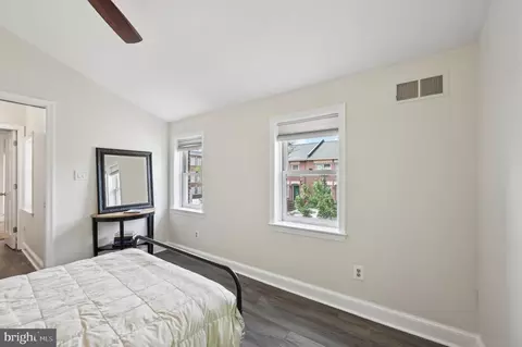 Bedroom - 780 Mchenry St, Baltimore, MD 21230 photo 3 of 8