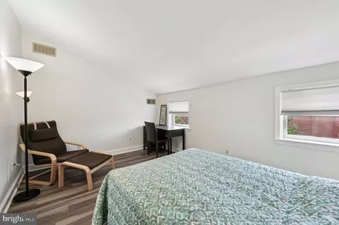 Bedroom - 780 Mchenry St, Baltimore, MD 21230 photo 6 of 8