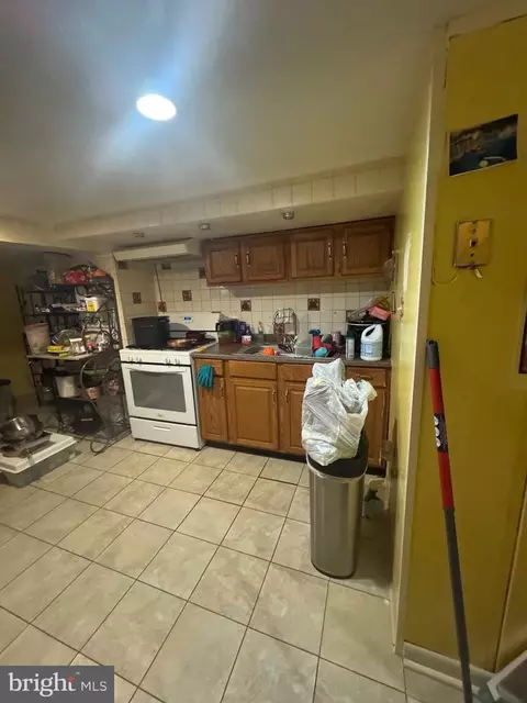 2814 Kentucky Ave, Baltimore, MD 21213 photo 4