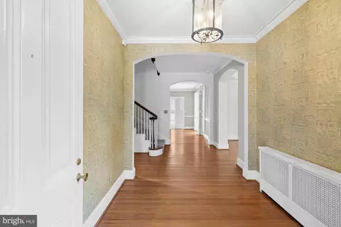 Entry Way - 7 Charlcote Pl, Baltimore, MD 21218 photo 2 of 18
