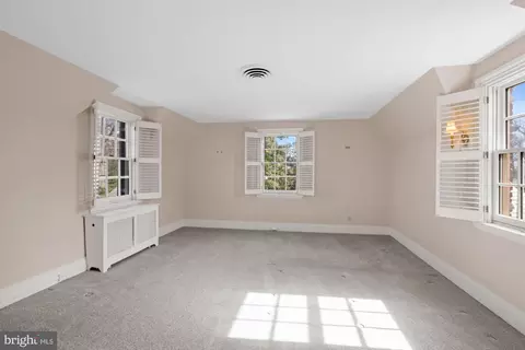 Bedroom - 7 Charlcote Pl, Baltimore, MD 21218 photo 3 of 11