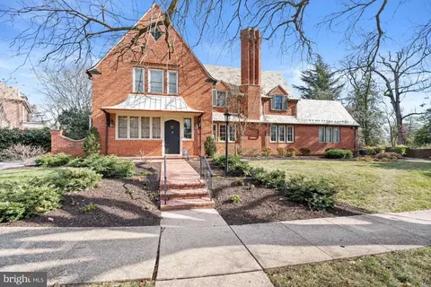 Exterior - 7 Charlcote Pl, Baltimore, MD 21218 photo 2 of 20