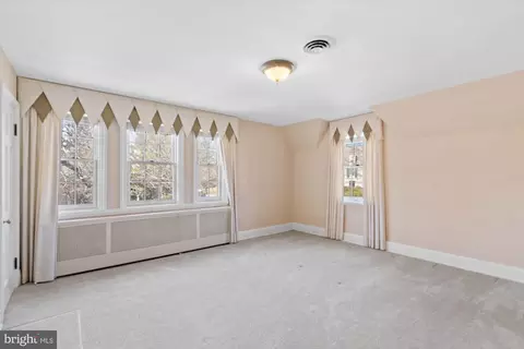 Bedroom - 7 Charlcote Pl, Baltimore, MD 21218 photo 9 of 11