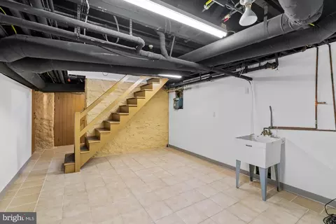 Entry Way - 7 Charlcote Pl, Baltimore, MD 21218 photo 18 of 18