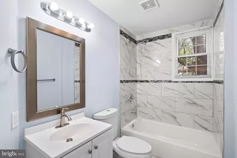Bath - 147 S Morley St, Baltimore, MD 21229 photo 1 of 1