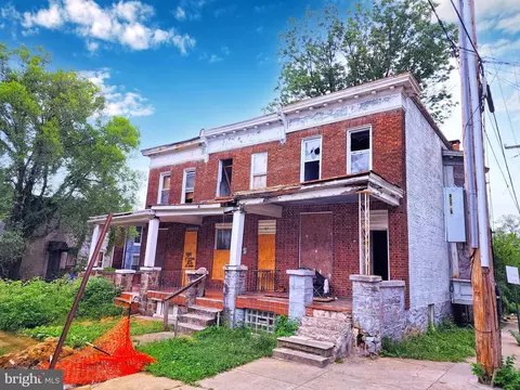 915 N Dukeland St, Baltimore, MD 21216
