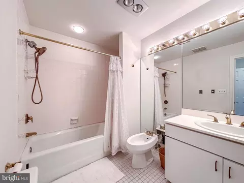 10 E Lee St #2302, Baltimore, MD 21202 photo 27