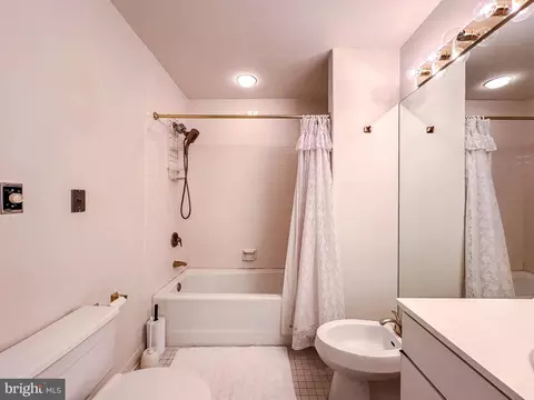 10 E Lee St #2302, Baltimore, MD 21202 photo 28