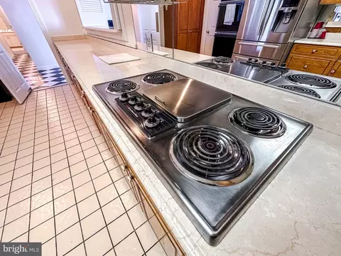 10 E Lee St #2302, Baltimore, MD 21202 photo 17