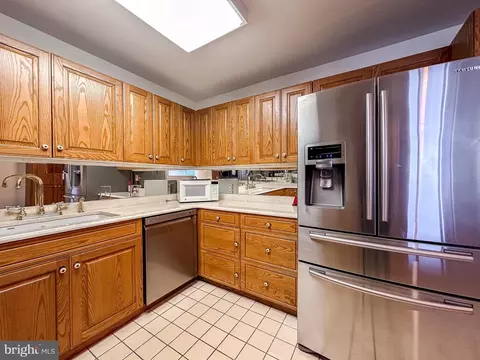 10 E Lee St #2302, Baltimore, MD 21202 photo 16
