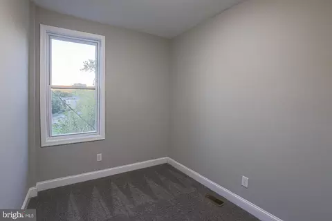 Bedroom - 5208 Ivanhoe Ave, Baltimore, MD 21212 photo 6 of 6