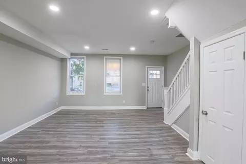 Living - 5208 Ivanhoe Ave, Baltimore, MD 21212 photo 3 of 6