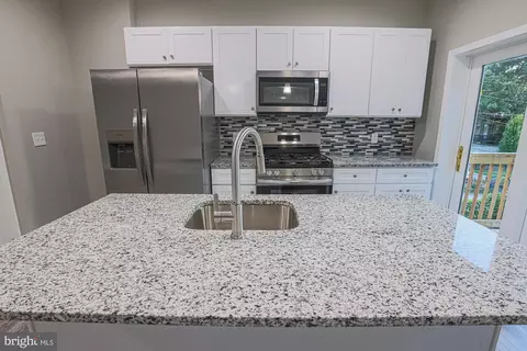 Kitchen - 5208 Ivanhoe Ave, Baltimore, MD 21212 photo 4 of 4