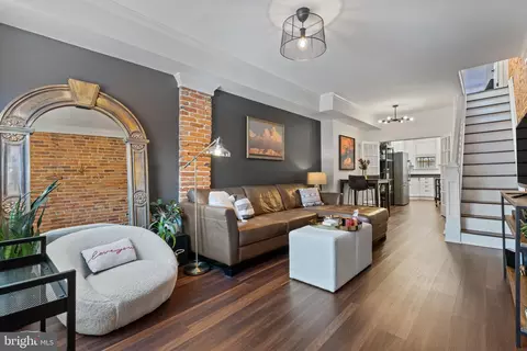 631 S Decker Ave, Baltimore, MD 21224