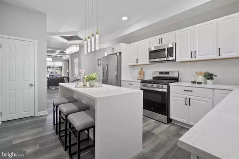 1819 E Lafayette Ave, Baltimore, MD 21213 photo 2