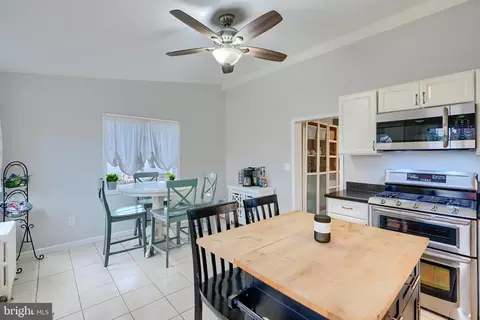 4301 Forest View Ave, Baltimore, MD 21206 photo 26