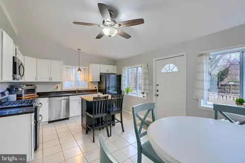 4301 Forest View Ave, Baltimore, MD 21206 photo 21