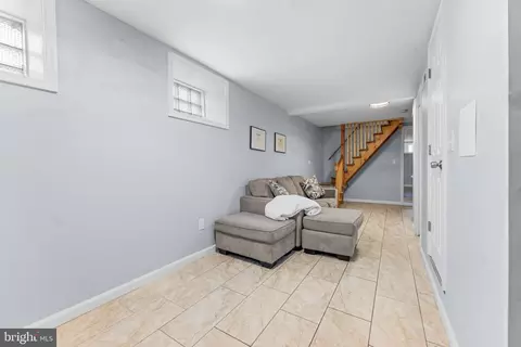 Entry Way - 1713 E Lafayette Ave, Baltimore, MD 21213 photo 5 of 5