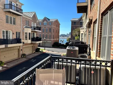 Exterior - 2607 Lighthouse Ln, Baltimore, MD 21224 photo 3 of 7