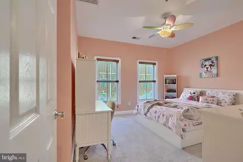 Bedroom - 2607 Lighthouse Ln, Baltimore, MD 21224 photo 2 of 10