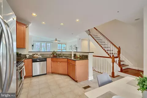 Kitchen - 2607 Lighthouse Ln, Baltimore, MD 21224 photo 3 of 6