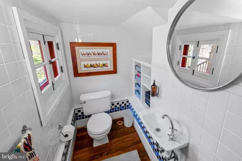 Bath - 21 Merrymount Rd, Baltimore, MD 21210 photo 1 of 4
