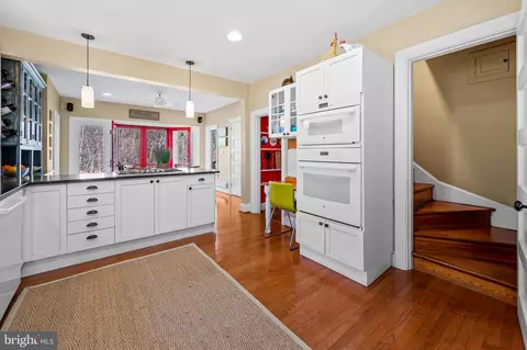 Kitchen - 21 Merrymount Rd, Baltimore, MD 21210 photo 4 of 5