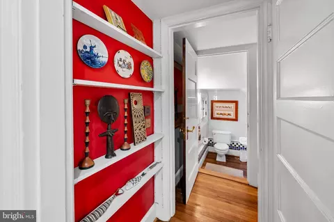 Entry Way - 21 Merrymount Rd, Baltimore, MD 21210 photo 5 of 6